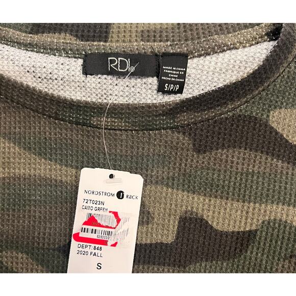 RDI NWT Camo Shirt Top Blouse Size Small - Picture 8 of 8